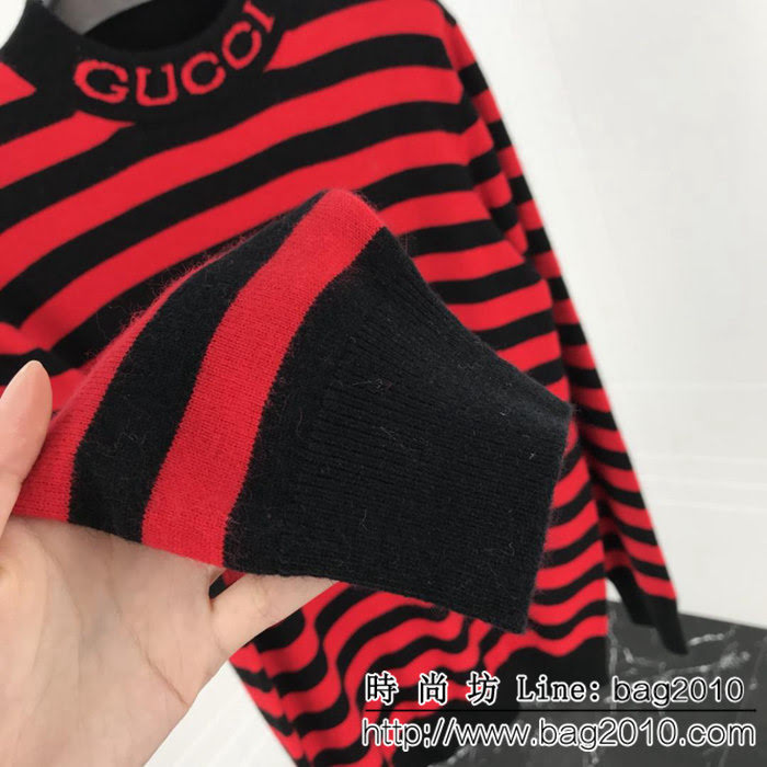 Gucci古奇 18ss秋冬新款 撞色條紋貂絨衫 胸口小蜜蜂貼章logo 手感柔軟 舒適保暖 ydi2328